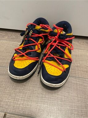 NIKE X OFF-WHITE Dunk Low "University Gold" sneakers